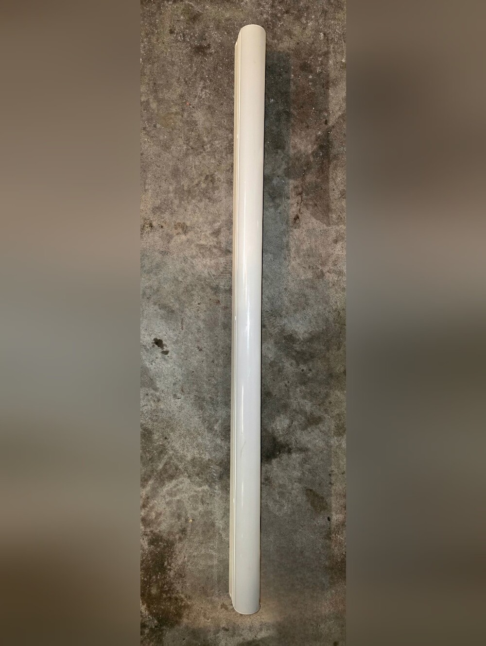 High-Efficiency 4ft LED Wrap-Around Shop Light
